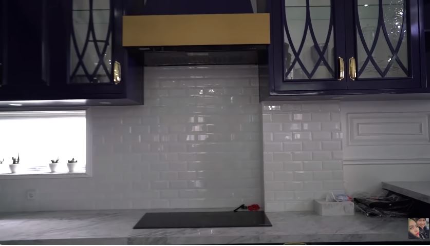 potret dapur mewah kartika putri © YouTube