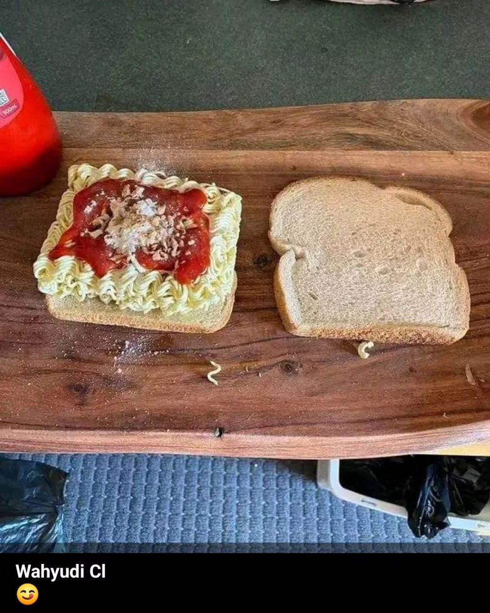 Kombinasi makan nyeleneh banget  Berbagai sumber