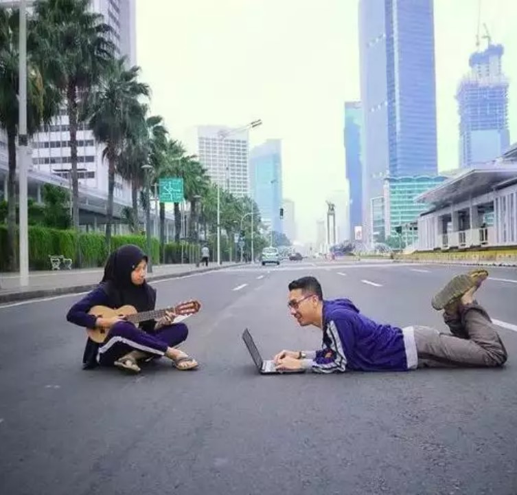 Menghalangi jalan bikin naik pitam Berbagai sumber