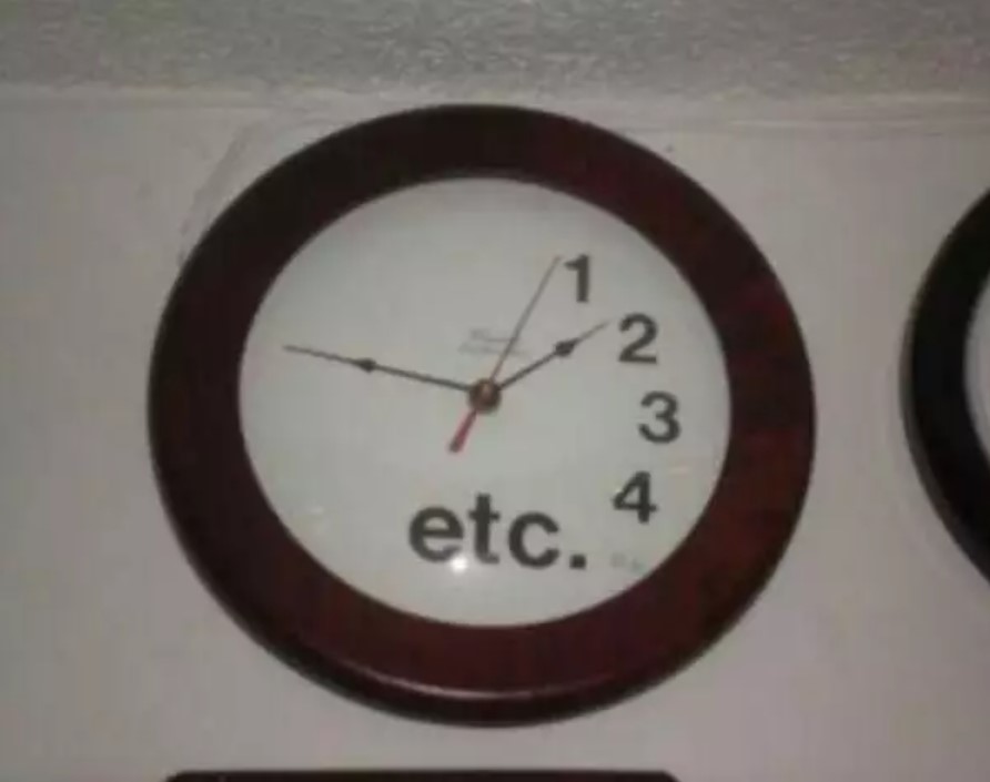 Potret jam dinding nyeleneh Berbagai sumber