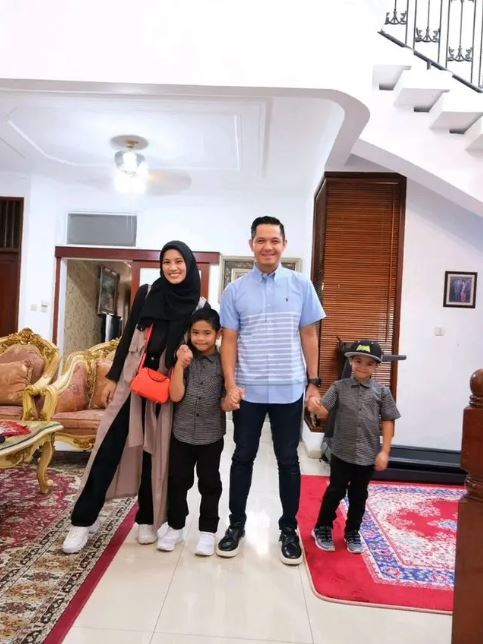 rumah dude harlino © Berbagai sumber