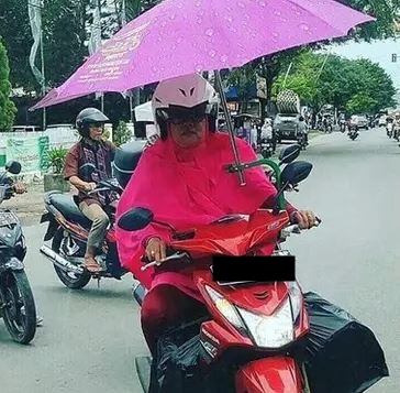 kelakuan orang menghindari hujan Berbagai sumber