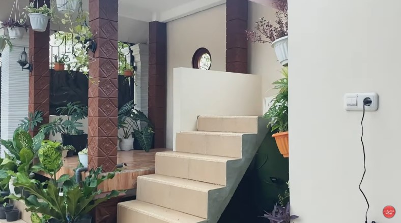 Tasya Rosmala rumah mepet sawah © berbagai sumber