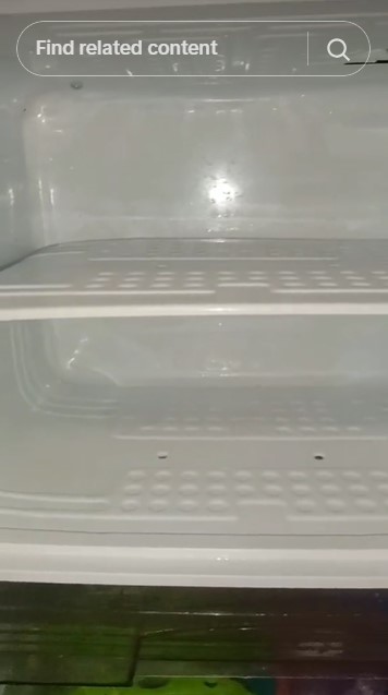 Cepat hanya butuh 30 menit, ini trik bersihkan bunga es freezer kulkas tanpa disiram air hangat