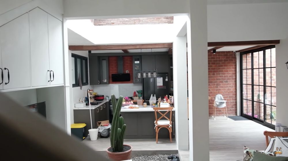 dapur rumah arya saloka © 2024 brilio.net