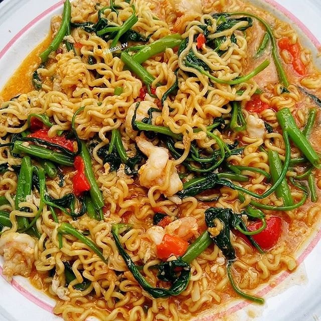 13 Resep mi instan kekinian paling mudah dibuat, lezat, dan menggugah selera