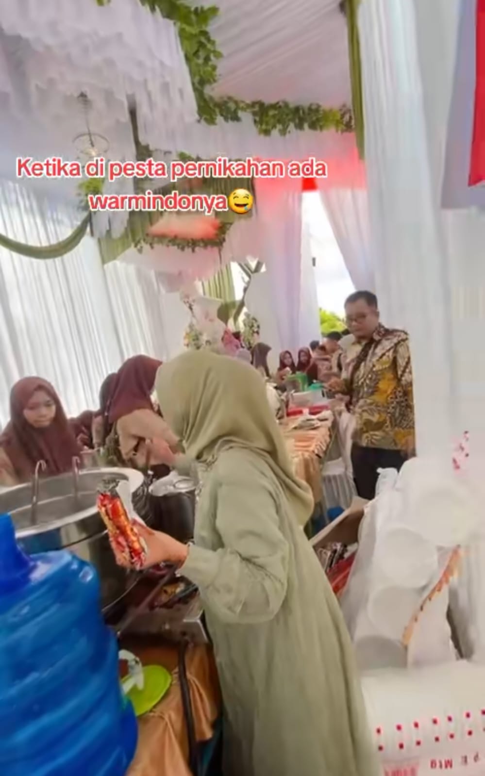 nikah makan mie © TikTok nikah makan mie © TikTok