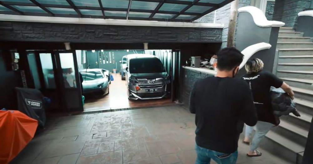 rumah bujang atta halilintar © berbagai sumber rumah bujang atta halilintar © berbagai sumber