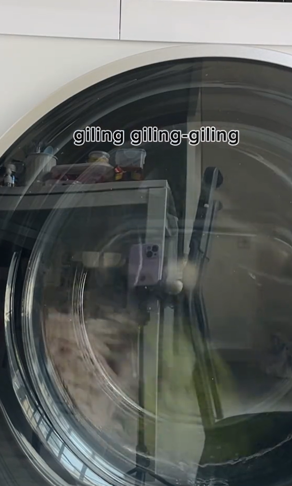 Tanpa direndam air panas, ini cara mencuci handuk kotor agar bersih lagi cukup tambah 1 bahan dapur