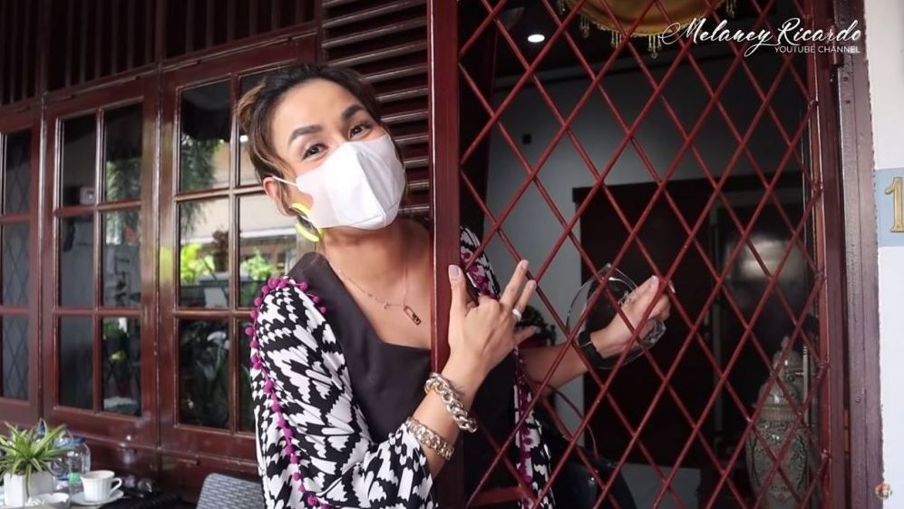 rumah mpok atiek sederhana © YouTube