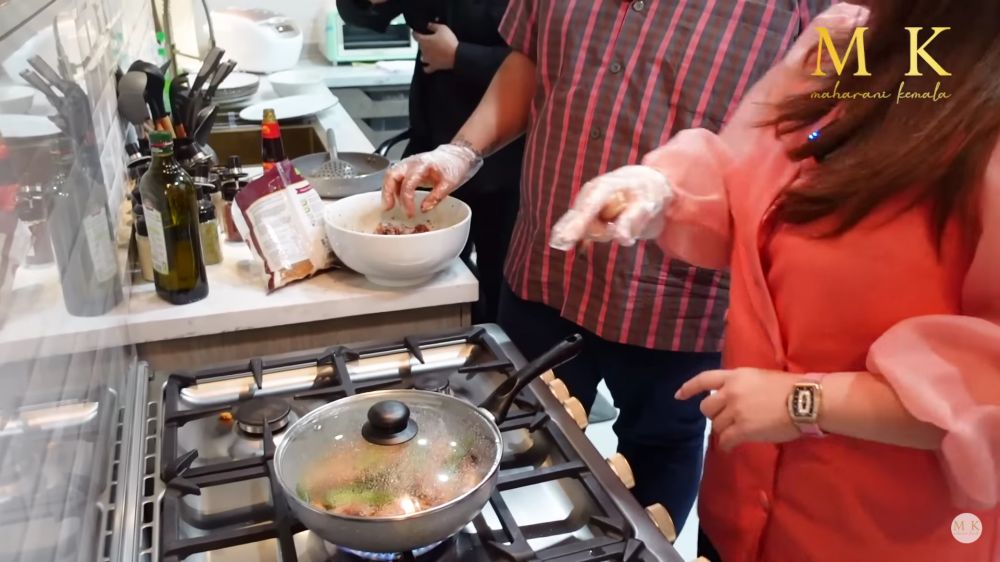 dapur rumah ivan gunawan © 2024 brilio.net dapur rumah ivan gunawan © 2024 brilio.net