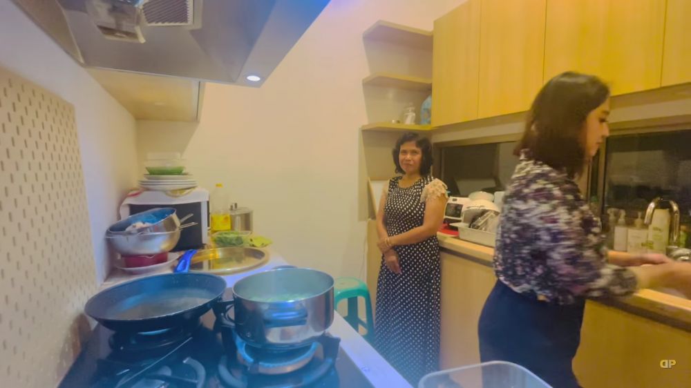 dapur kotor rumah Dewi Perssik © 2024 brilio.net