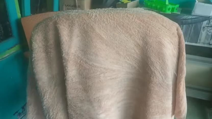 Tak perlu direndam semalaman, ini cara mencerahkan handuk dekil cuma tambah 2 bahan dapur