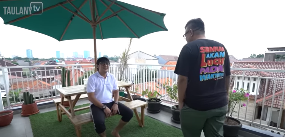 potret rooftop komedian Abdel © 2024 brilio.net potret rooftop komedian Abdel © 2024 brilio.net