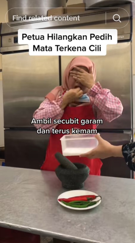 Jangan langsung dicuci air, ini trik agar mata tak semakin perih usai terkena cipratan cabai