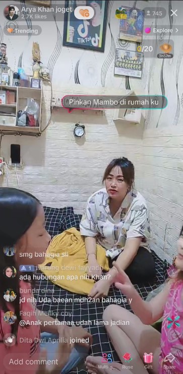 rumah aryan khan suami pinkan mambo © 2024 brilio.net