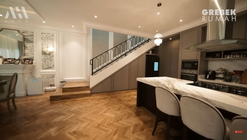 dapur di rumah mewah shireen sungkar minim perabotan © berbagai sumber