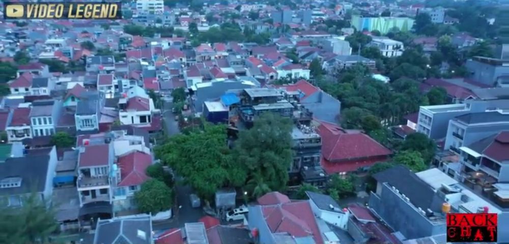 rooftop Ahmad Dhani yang estetik © YouTube