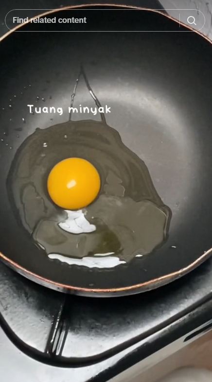 Cara praktis bikin telur dadar cuma pakai wajan tanpa mangkuk kocok, bikin hemat cucian