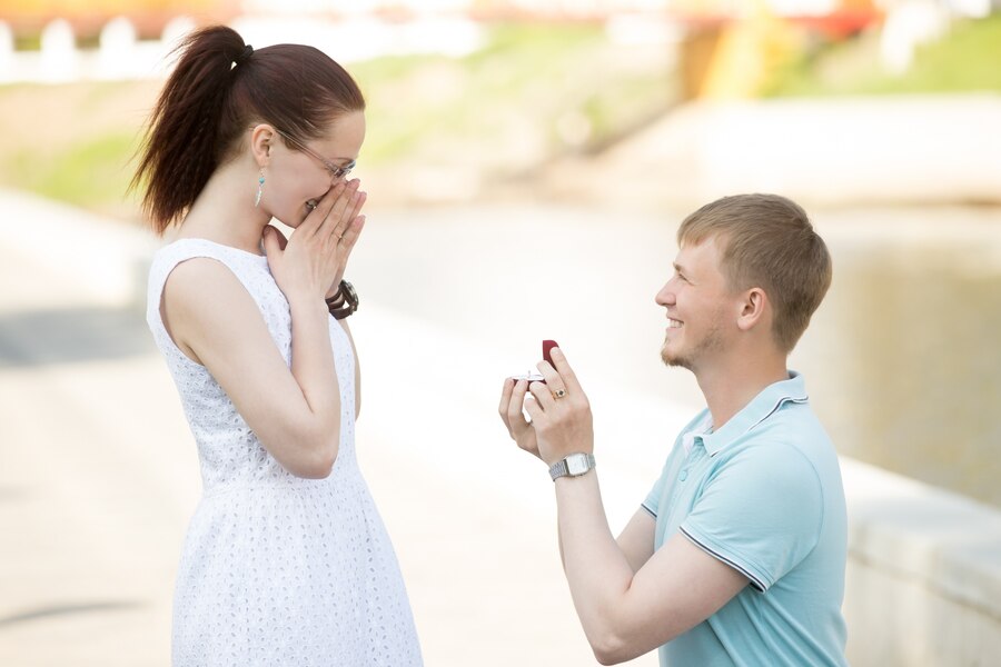 10 Arti mimpi melihat orang menikah menurut primbon Jawa, isyarat ada masalah dalam hubungan