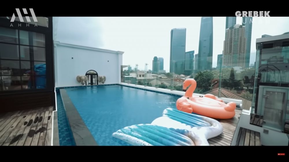 rooftop eko patrio ada lift khusus © 2024 brilio.net rooftop eko patrio ada lift khusus © 2024 brilio.net