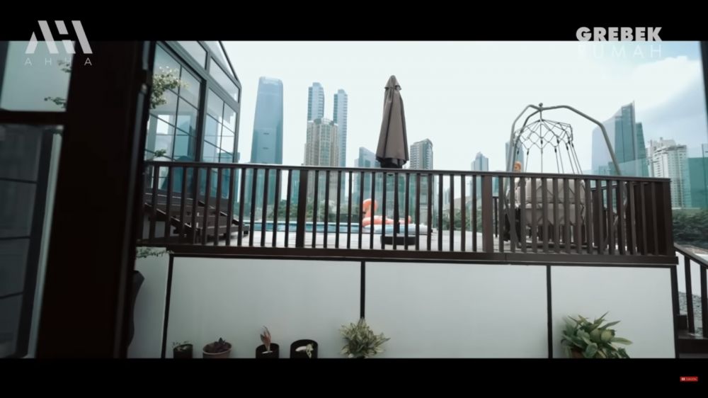 rooftop eko patrio ada lift khusus © 2024 brilio.net rooftop eko patrio ada lift khusus © 2024 brilio.net