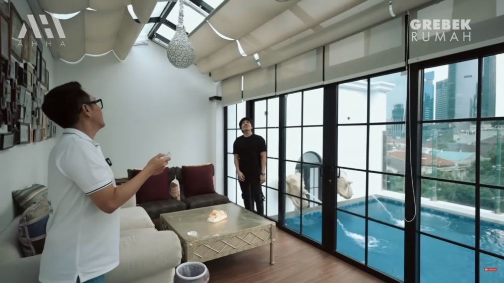 rooftop eko patrio ada lift khusus © 2024 brilio.net rooftop eko patrio ada lift khusus © 2024 brilio.net