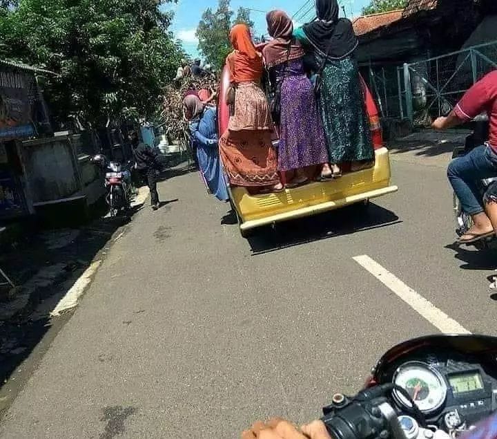 emak-emak piknik berbagai sumber