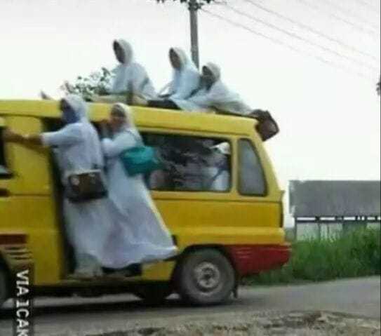 emak-emak piknik berbagai sumber