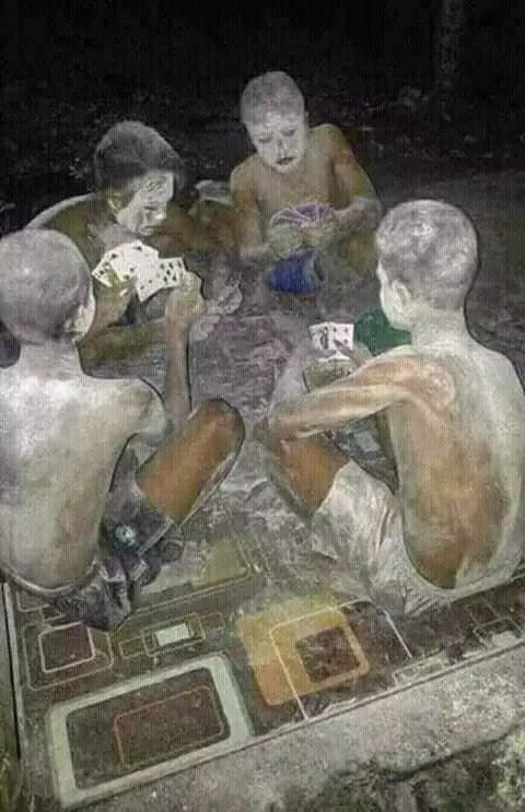 main kartu nyeleneh berbagai sumber