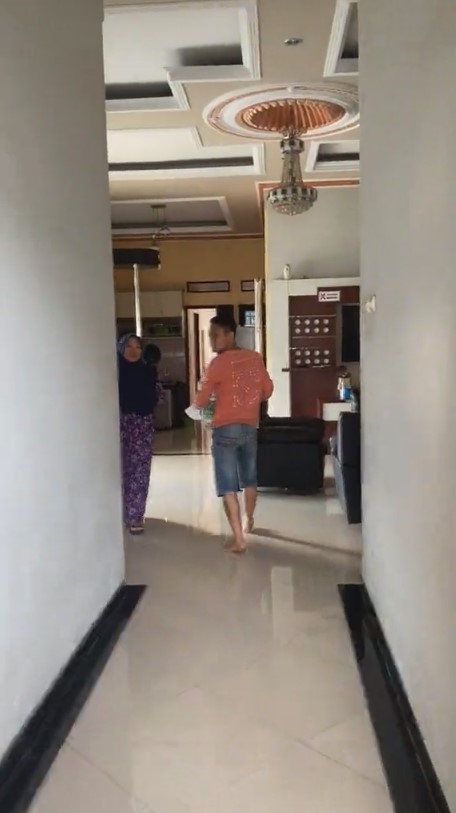 rumah baru andika kangen band di kampung © 2024 brilio.net