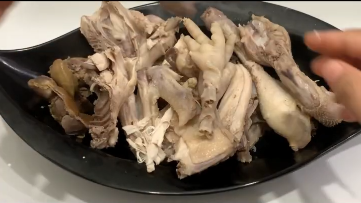 Tanpa presto, begini cara merebus ayam kampung agar empuk dan bebas bau amis dalam waktu 17 menit