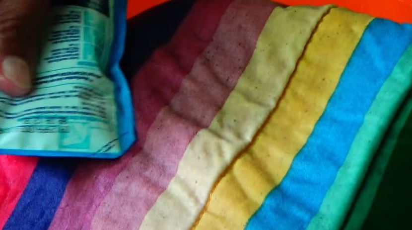 Tanpa dikucek, ini cara hilangkan bintik hitam jamur di pakaian agar bersih cuma tambah 1 bumbu dapur