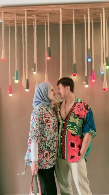 Sonny Septian dituding tak normal © berbagai sumber