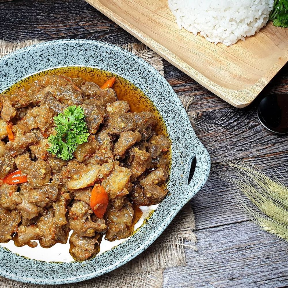 11 Resep oseng mercon daging sapi, empuk, lezat, dan bumbu meresap sempurna