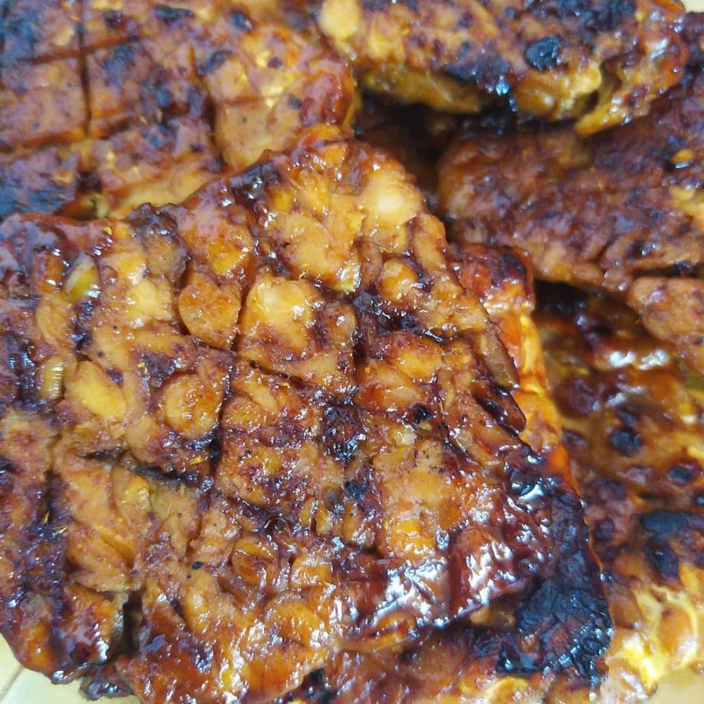 13 Resep tempe bakar paling gampang dibuat, empuk, lezat, dan antihambar
