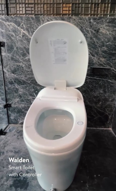 kamar mandi serba marmer Rachel Vennya © Instagram kamar mandi serba marmer Rachel Vennya © Instagram