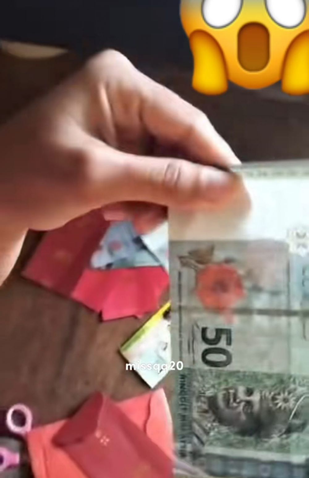 angpao di dalam beras © TikTok