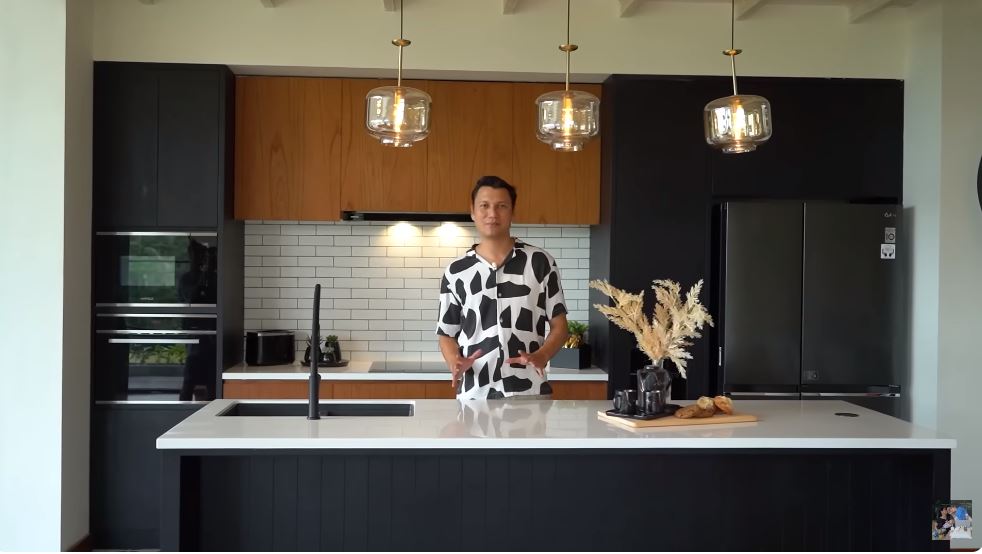 dapur di vila ayah christian sugiono © YouTube