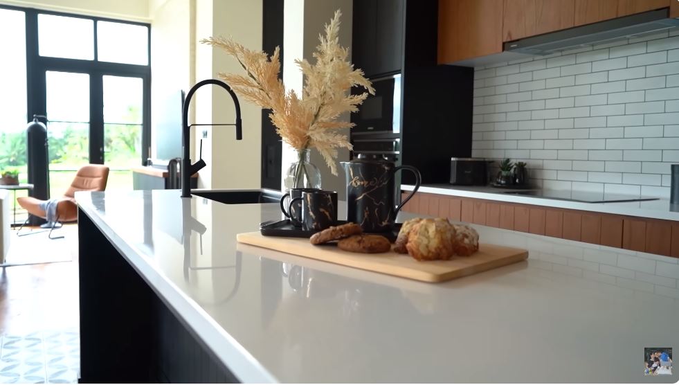 dapur di vila ayah christian sugiono © YouTube