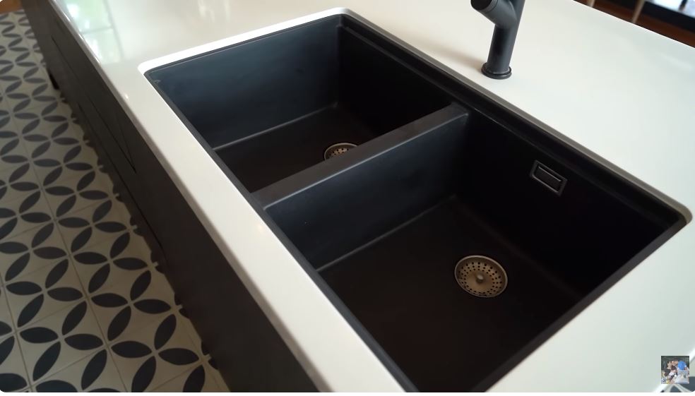 dapur di vila ayah christian sugiono © YouTube