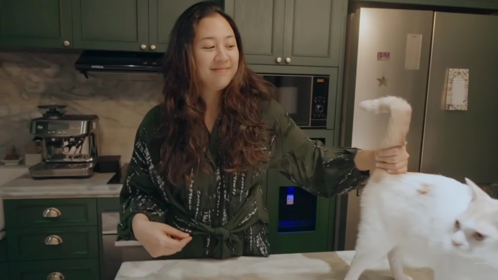 dapur sherina munaf di apartemen © 2024 brilio.net