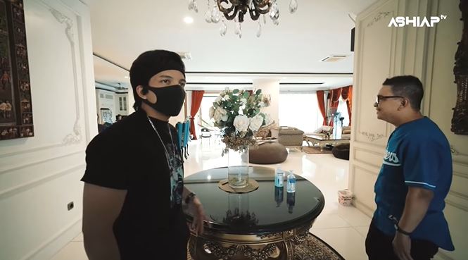 rumah Helmy Yahya © YouTube