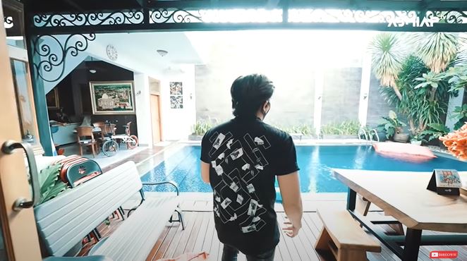 rumah Helmy Yahya © YouTube