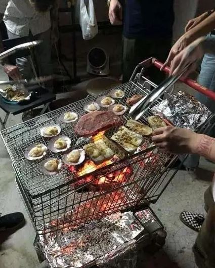 cara nyeleneh orang bikin roti panggang Berbagai sumber