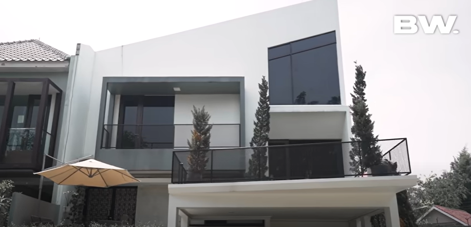 potret rooftop rumah Felicya Angelista dan Caesar Hito © 2024 brilio.net