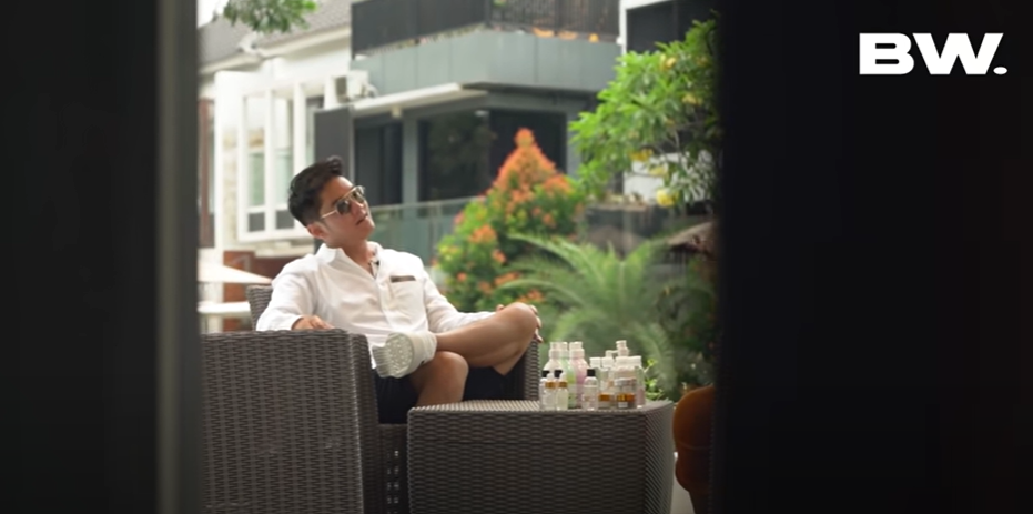 potret rooftop rumah Felicya Angelista dan Caesar Hito © 2024 brilio.net potret rooftop rumah Felicya Angelista dan Caesar Hito © 2024 brilio.net