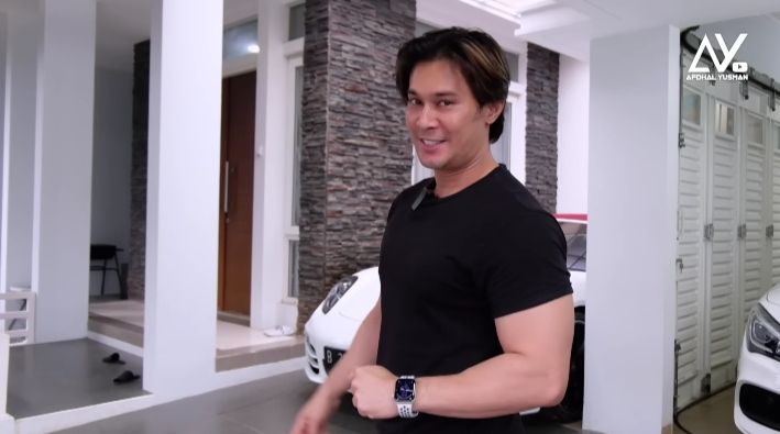 Choky punya hunian ruangan kamuflase © YouTube