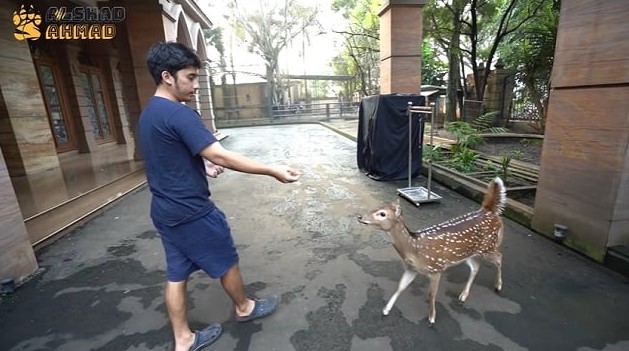 halaman rumah Alshad Ahmad © YouTube