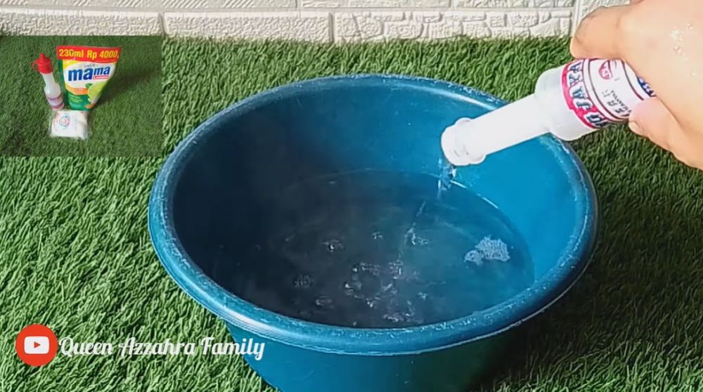 Tanpa disikat, ini cara bersihkan kerak kuning di kloset cuma pakai tambahan 2 bahan dapur